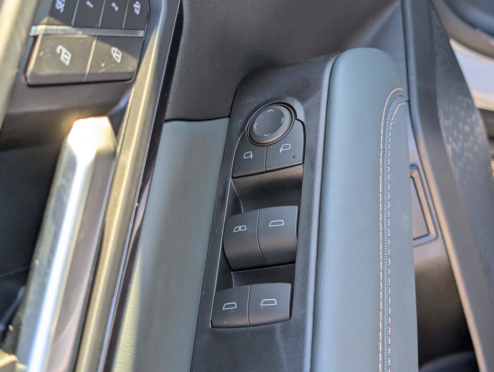 New 2027 GMC Terrain AT4 w/ Convenience Package III AWD/4WD image 18