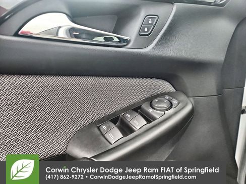 Used 2025 Chevrolet TrailBlazer LT image 21