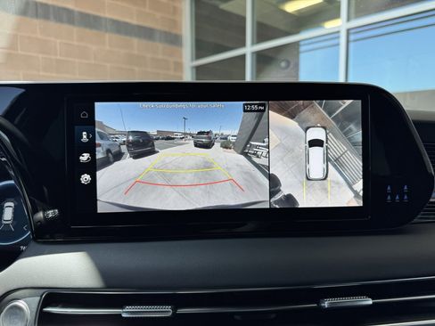 Used 2024 Hyundai Palisade Calligraphy image 21