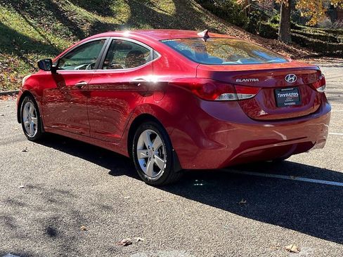 Used 2013 Hyundai Elantra GLS w/ Preferred Pkg image 23