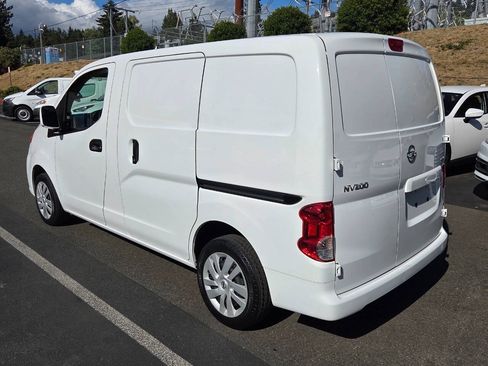 Used 2018 Nissan NV200 SV FWD image 5