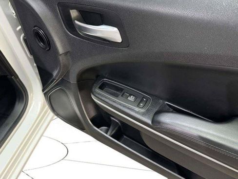 Used 2020 Dodge Charger SXT w/ Leather Interior Group RWD image 40