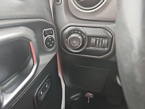 Used 2020 Jeep Wrangler Unlimited Sport S image 20