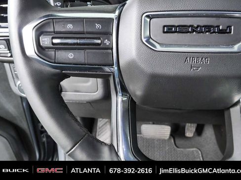 Used 2025 GMC Yukon Denali AWD/4WD image 10