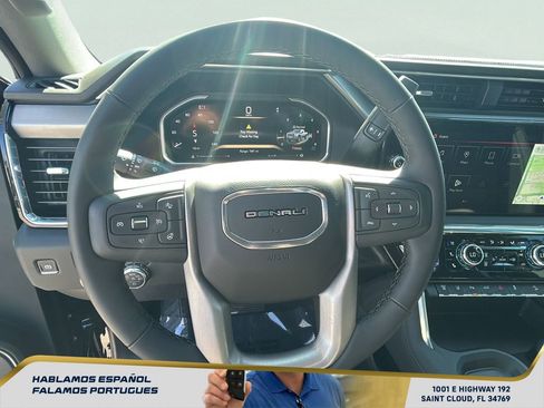 New 2026 GMC Sierra 2500 Denali w/ Denali Reserve Package AWD/4WD image 17