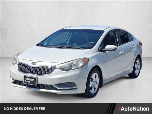 Used 2015 Kia Forte LX FWD image 1