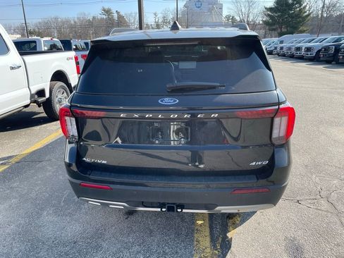 New 2026 Ford Explorer Active w/ Active Comfort Package image 5