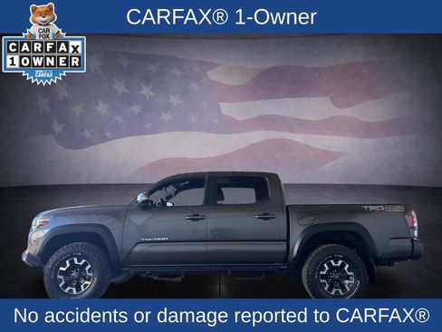 Used 2020 Toyota Tacoma TRD Off-Road w/ Technology Package AWD/4WD image 2