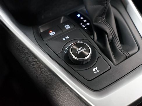 New 2025 Toyota RAV4 LE image 22