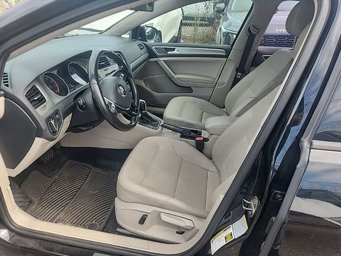 Used 2015 Volkswagen Golf S FWD image 18