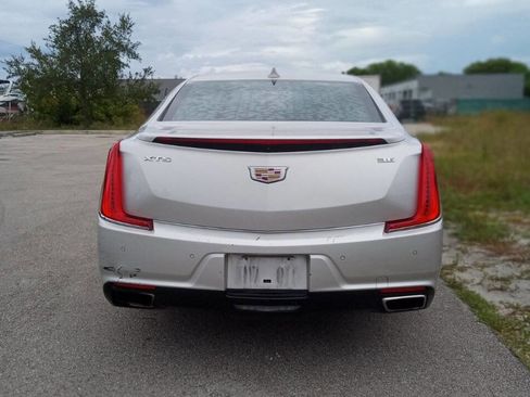 Used 2018 Cadillac XTS Luxury image 7