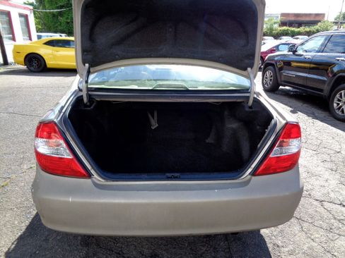 Used 2003 Toyota Camry LE image 24