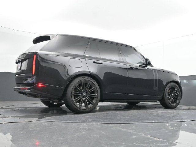 Used 2024 Land Rover Range Rover SE AWD/4WD image 45