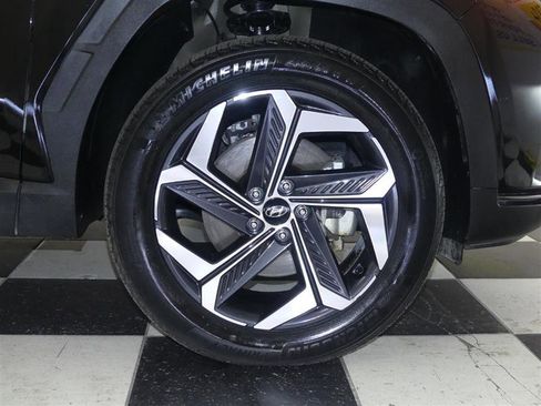 Used 2024 Hyundai Tucson Limited image 36