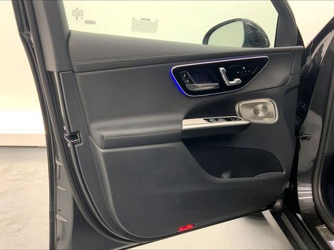 Certified 2023 Mercedes-Benz GLC 300 image 20