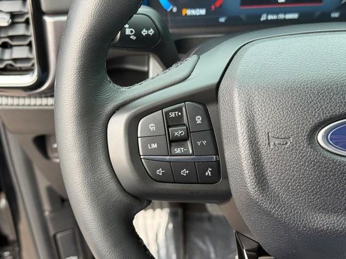 Used 2025 Ford Ranger Lariat w/ FX4 Off-Road Package image 19