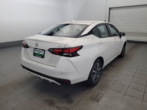 Used 2021 Nissan Versa SV FWD image 9