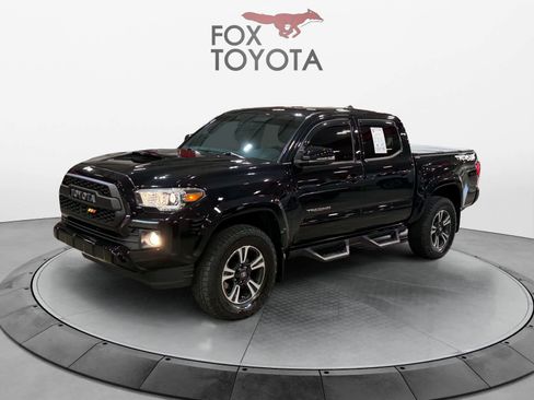 Used 2018 Toyota Tacoma TRD Sport AWD/4WD image 1
