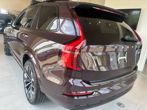 Used 2026 Volvo XC90 B6 Ultra w/ Protection Package Premier AWD/4WD image 5