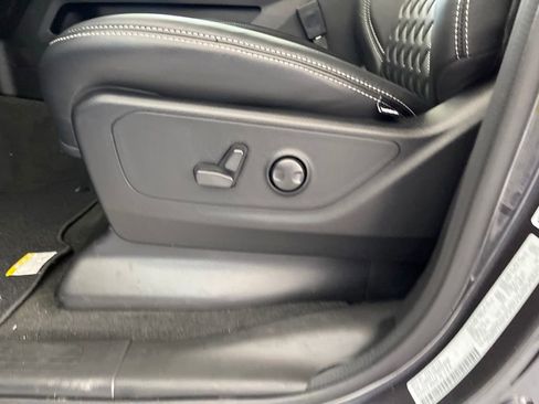 New 2022 RAM 1500 Big Horn image 35