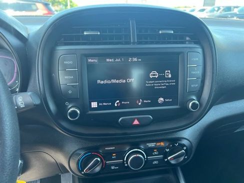 Used 2024 Kia Soul LX w/ Option Group 015 FWD image 13