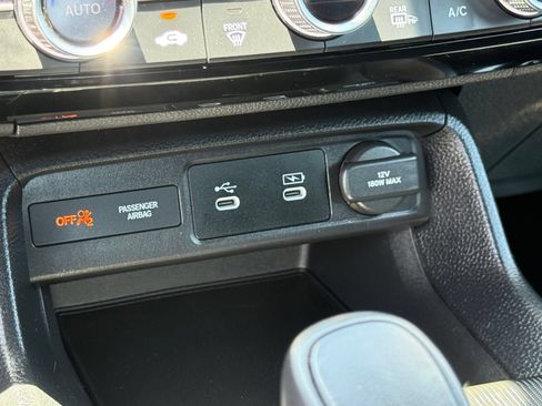 Used 2025 Honda Civic Sport image 23