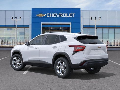 New 2026 Chevrolet Trax LS w/ LS Convenience Package image 3