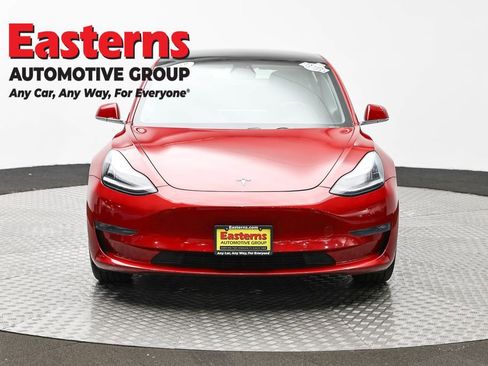 Used 2019 Tesla Model 3 Standard Range image 2