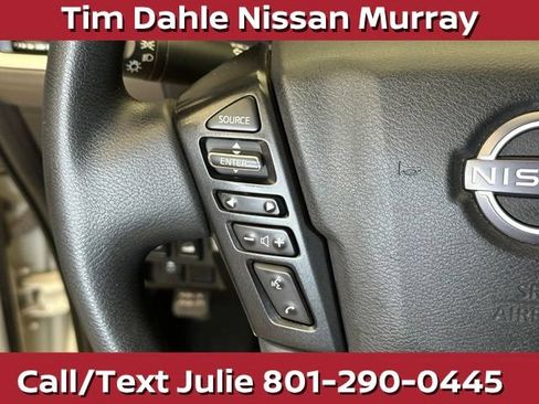 Used 2023 Nissan Frontier SV AWD/4WD image 23