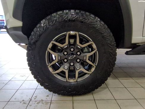 Used 2024 Chevrolet Colorado ZR2 w/ Safety Package AWD/4WD image 20