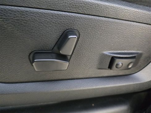 Used 2022 RAM 3500 Laramie image 28