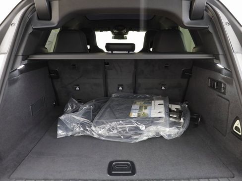 New 2026 BMW iX xDrive60 w/ Executive Package image 19