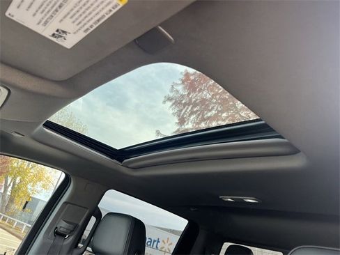 Used 2022 GMC Sierra 1500 Denali w/ Denali Reserve Package image 26
