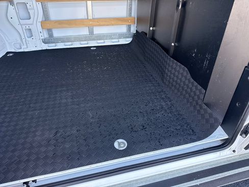Used 2025 RAM ProMaster 2500 w/ U-Haul Equipment Group FWD image 22
