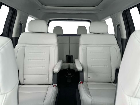 New 2025 Hyundai Santa Fe Calligraphy image 17