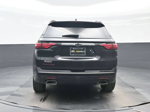 Used 2023 Chevrolet Traverse Premier w/ Redline Edition FWD image 5