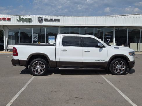Used 2022 RAM 1500 Limited w/ Trailer Tow Group AWD/4WD image 2