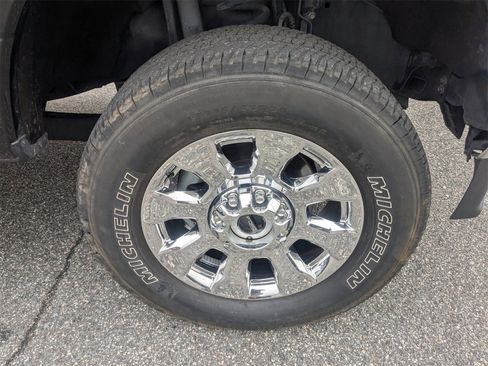 Used 2022 Ford F350 Lariat w/ Lariat Ultimate Package image 11