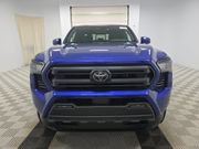 Used 2025 Toyota Tacoma SR5 AWD/4WD image 2