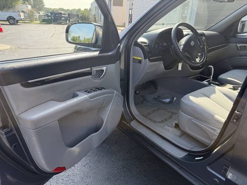 Used 2008 Hyundai Santa Fe GLS FWD image 11