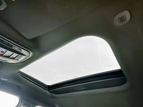 New 2025 Jeep Grand Cherokee L Altitude image 14