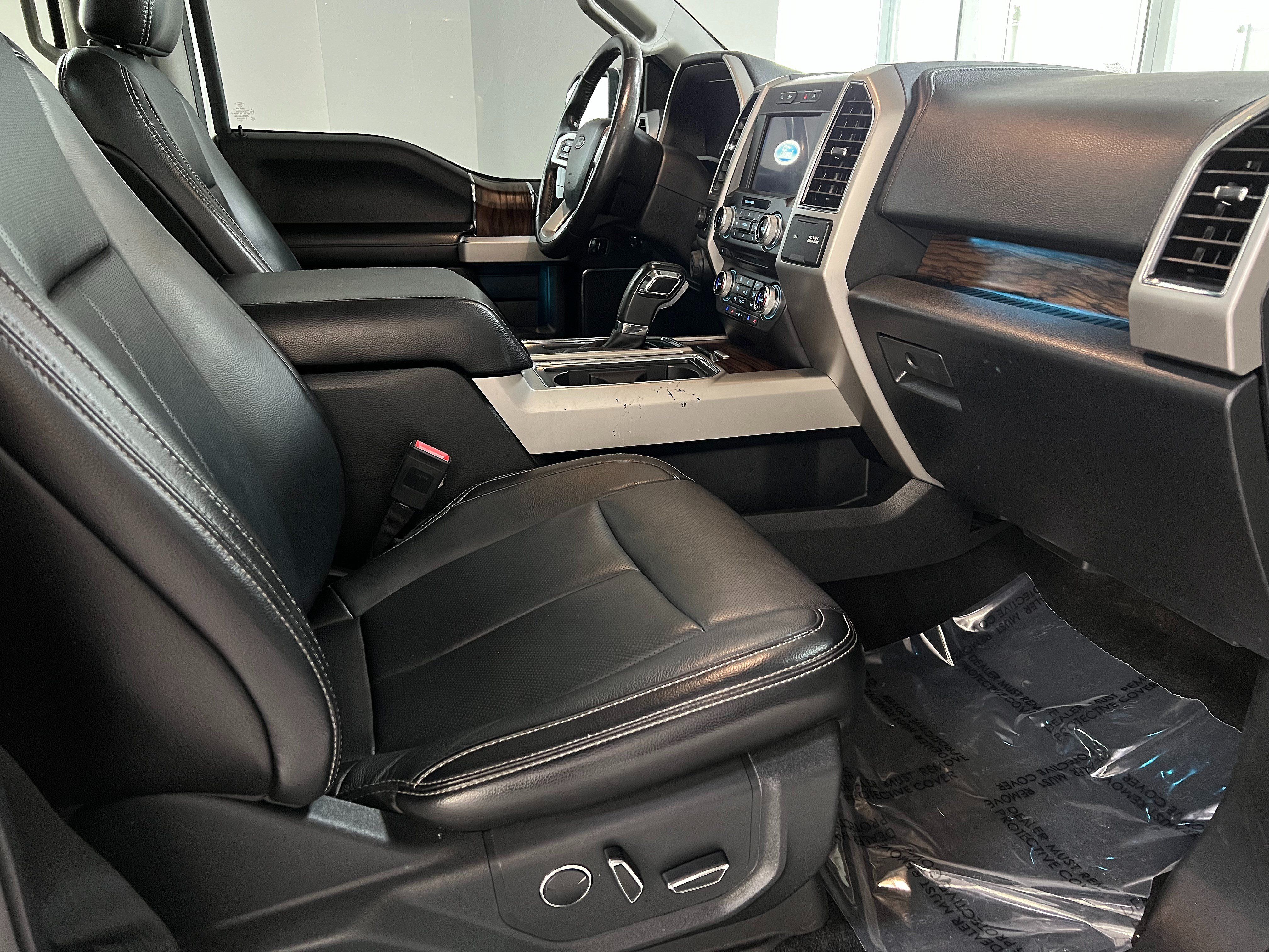 Used 2018 Ford F150 Lariat w/ Equipment Group 502A Luxury AWD/4WD image 29