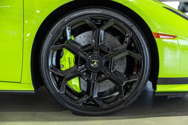 Used 2023 Lamborghini Huracan Tecnica RWD image 36