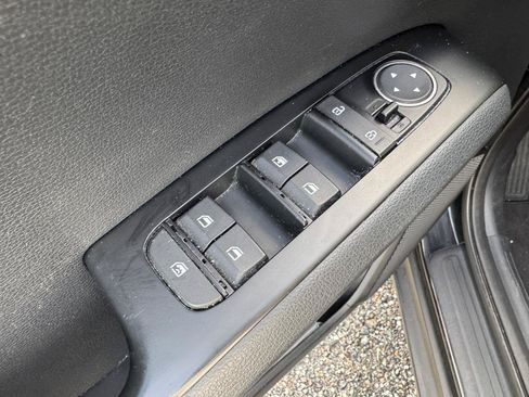Used 2020 Kia Soul S FWD image 20