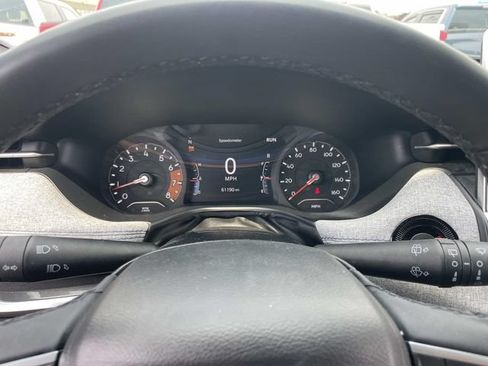 Used 2024 Jeep Compass Latitude AWD/4WD image 32