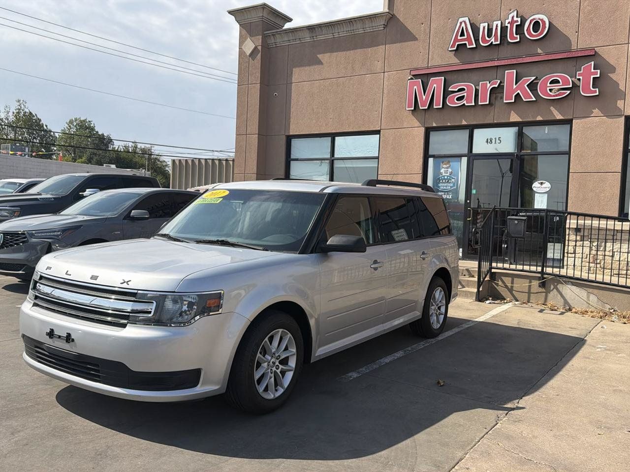 Used 2017 Ford Flex SE FWD image 38