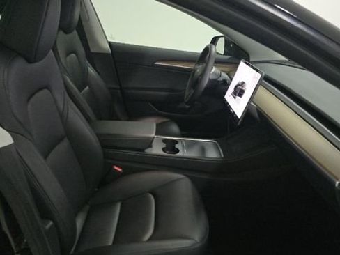 Used 2023 Tesla Model 3 Standard Range RWD image 6