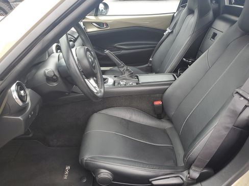 Used 2023 MAZDA MX-5 Miata Grand Touring RWD image 12