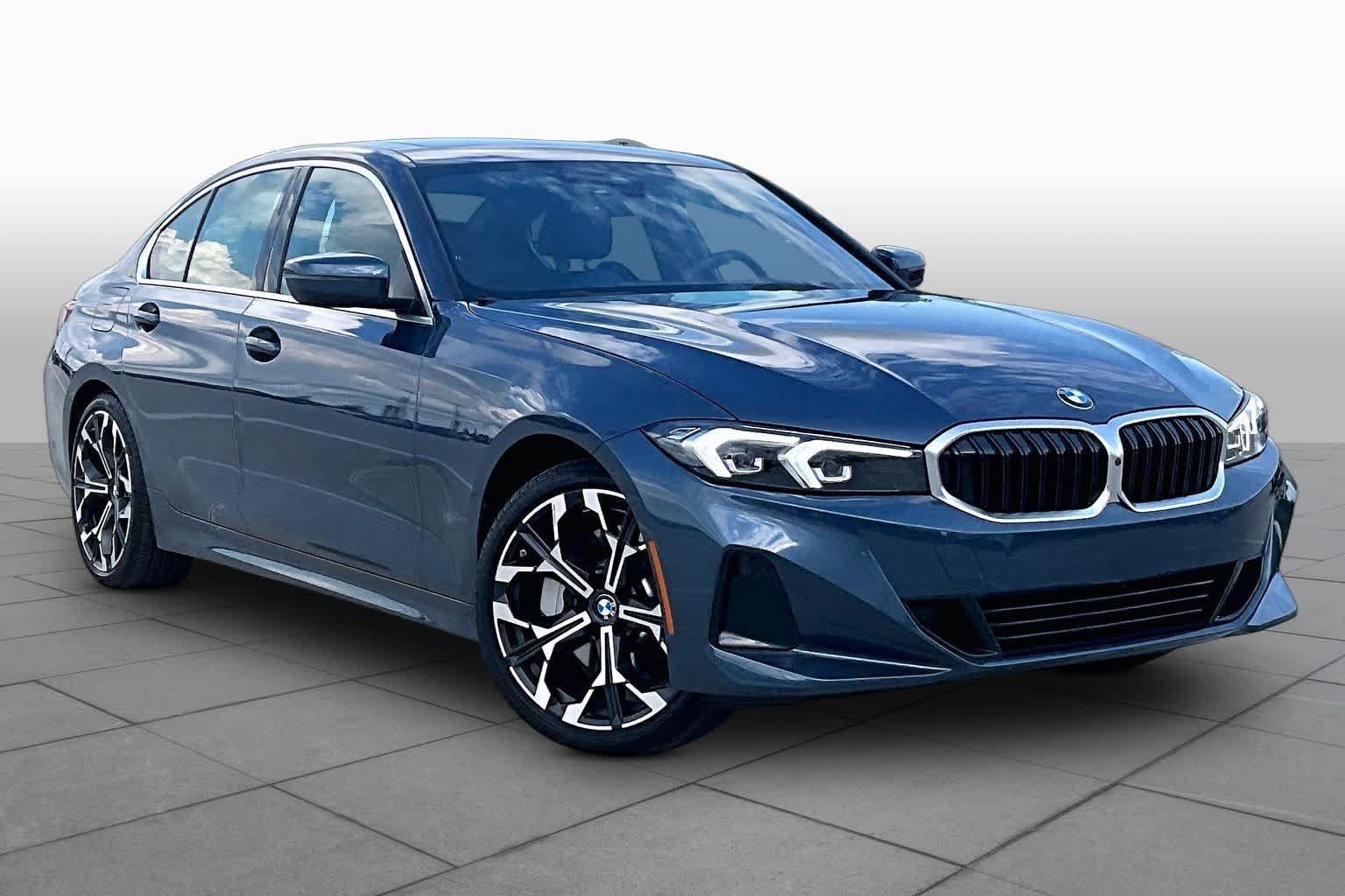 Used 2026 BMW 330i Sedan RWD image 2
