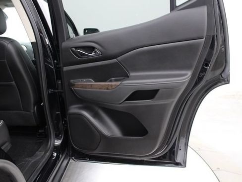 Used 2023 GMC Acadia Denali w/ Black Diamond Edition AWD/4WD image 64